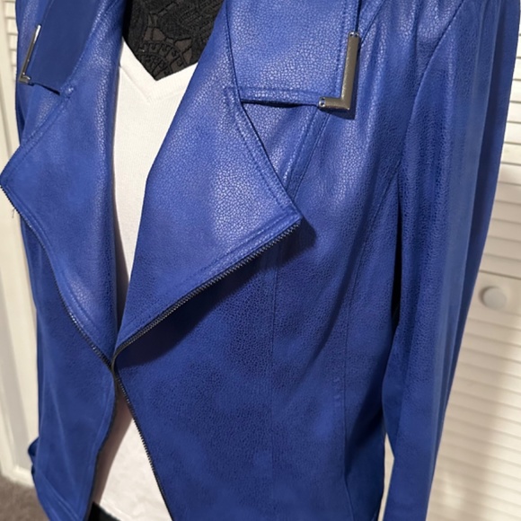 Joseph ribkoff royal blue faux leather jacket - Picture 3 of 8